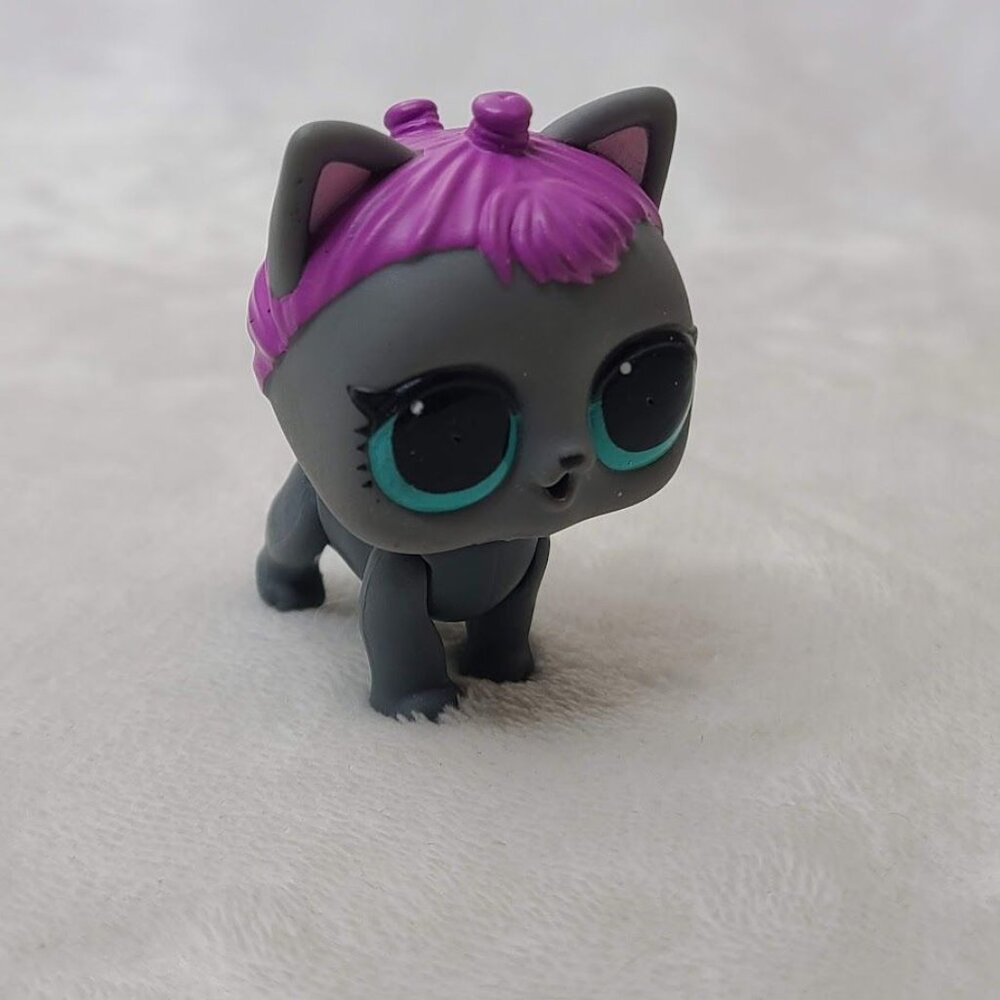 LOL Surprise Pets Series 3 Roller Kit 10 Kitty MGA 2018 Figure Gray Pink Hair - Picture 9 of 9